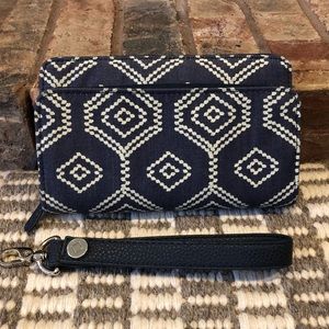 31 Perfect Cents Wallet with Wristlet